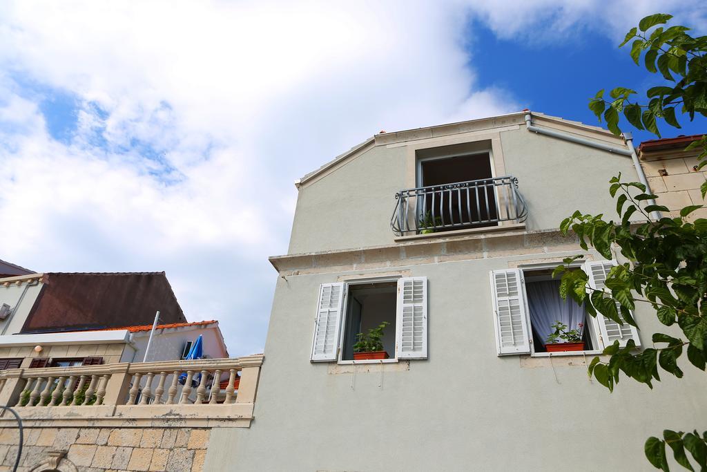 Apartments And Rooms Denoble Đảo Korčula Ngoại thất bức ảnh